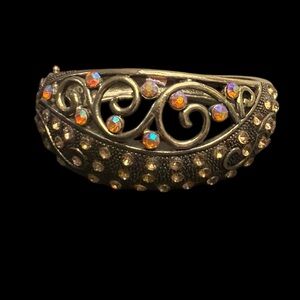 Vintage Rhinestone Bangle Bracelet Gold Tone Filigree Crystal‎ Boho Jewelry